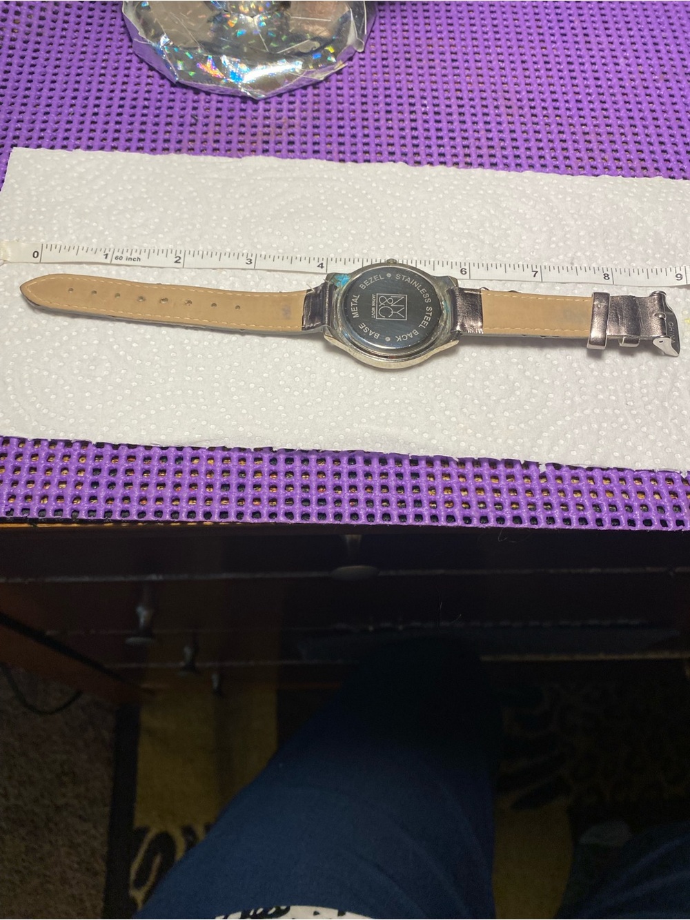 Silver Toned Leather Strap Watch - Classic Analog Design